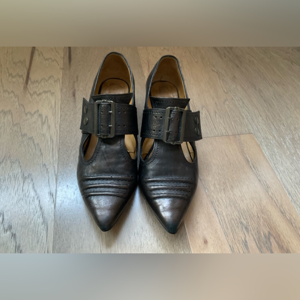 Fluevog Truth Family Pilgrim buckled Victorian Loafers in Bronze Patina color, 8